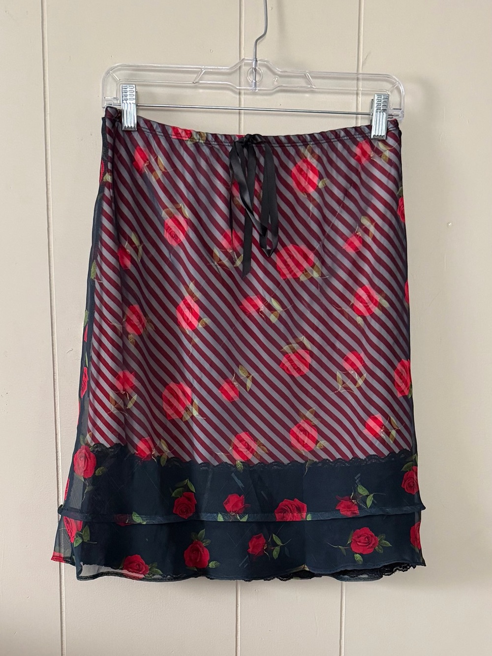 Vintage Y2K Black Sheer Mesh Overlay Midi Skirt W/ Red Roses Whimsigoth Vamp M